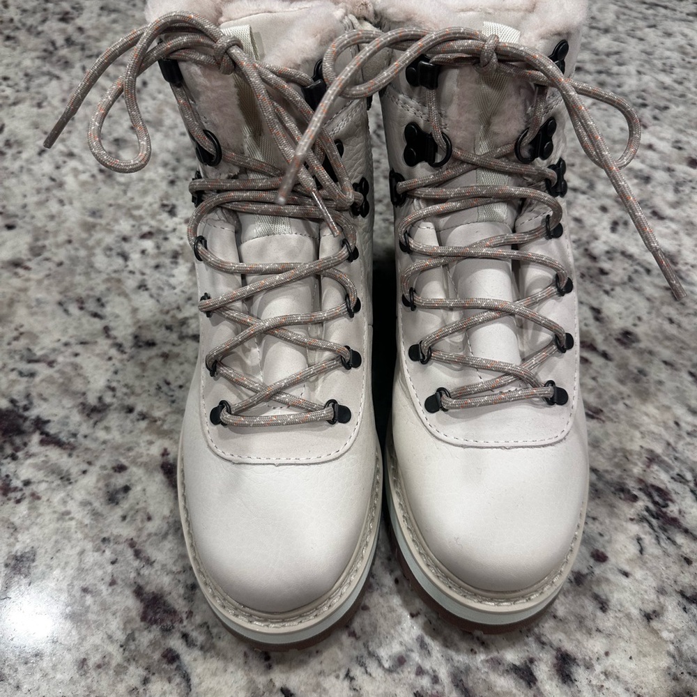 L.L. Bean Women's Camden Hill Alpine Boots